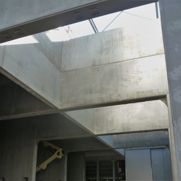 Aardappelopslag in betonwanden